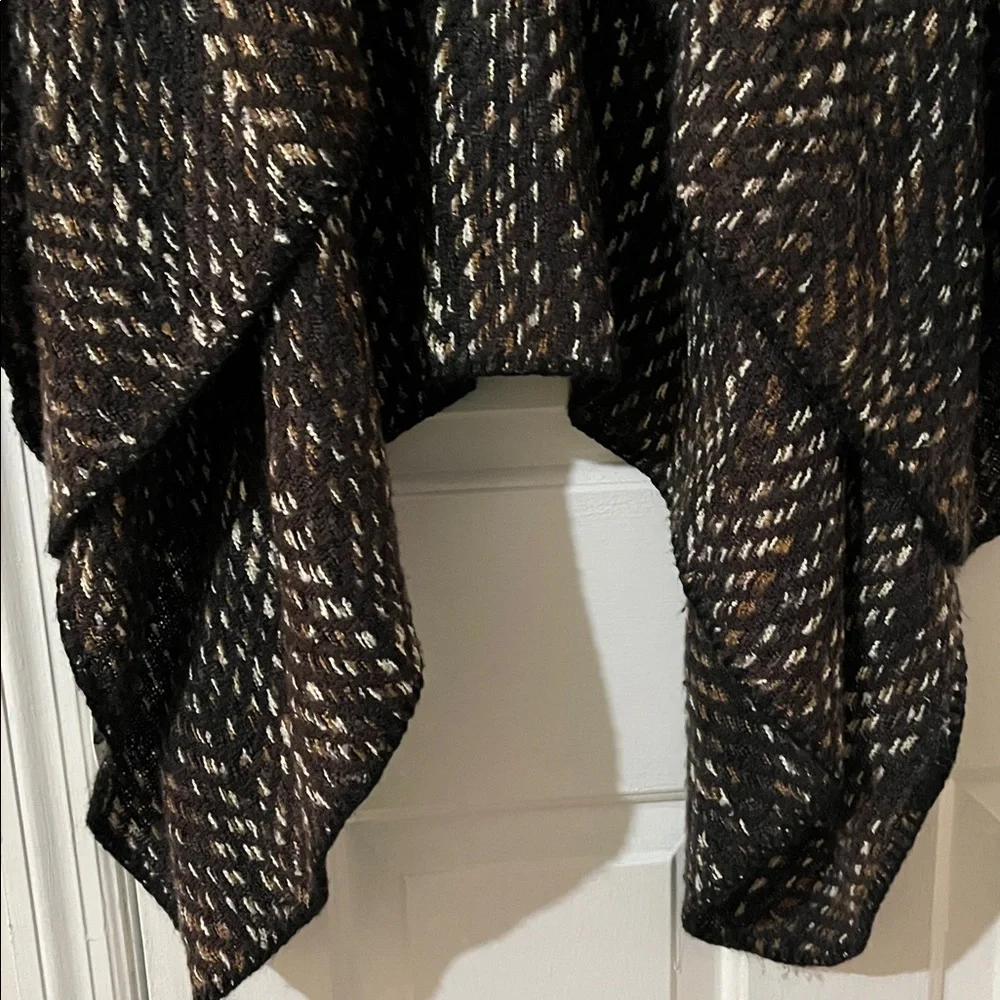 Apt. 9. Black & Brown Patterned Poncho/Cape - Picture 9 of 13